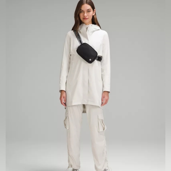 Lululemon Everywhere Belt Bag 1L - Picture 1 of 6